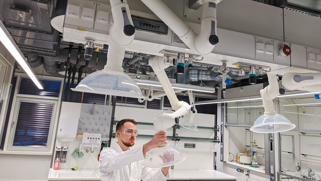 Materials Data Laboratory Focusing on Energy and Material Conversions